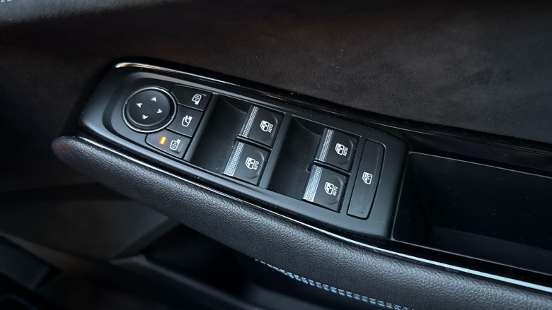 Renault Austral E-Tech FHEV Iconic Esprit Alpine 5dr Auto 4C Hybrid Estate